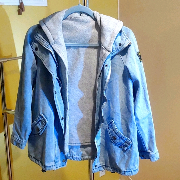 Jacket - Picture 1 of 5